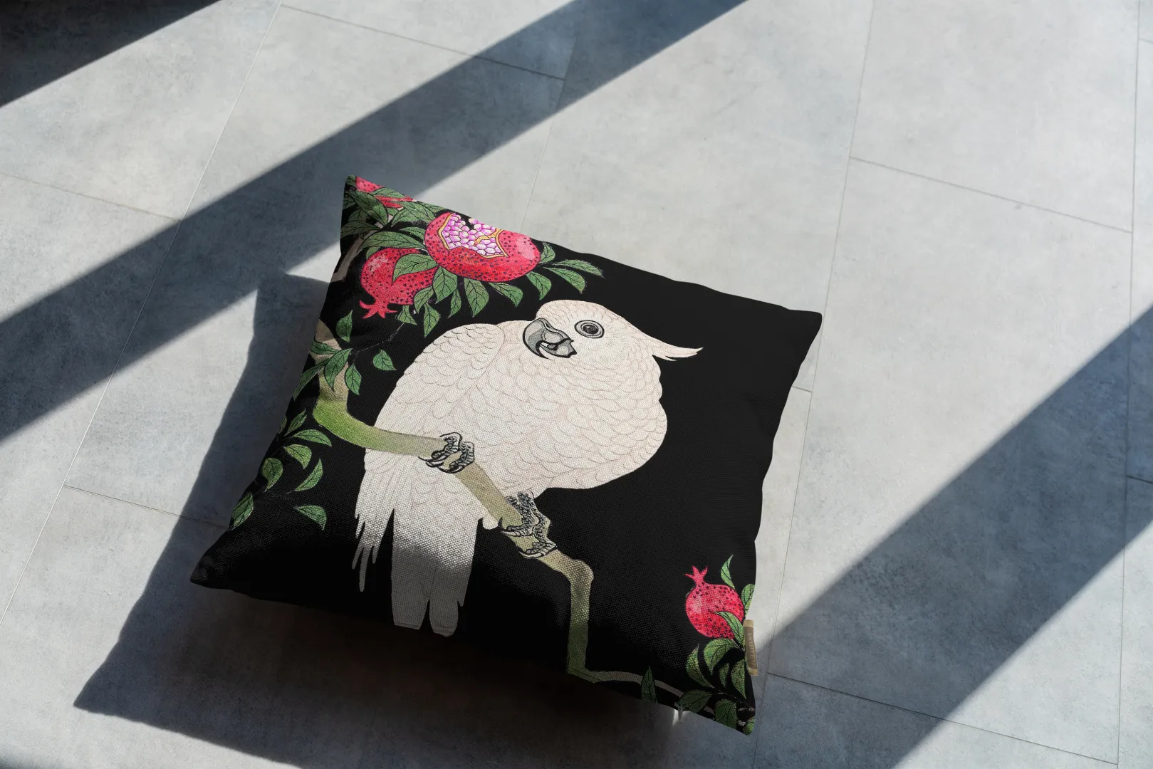 Poduszka - Kakadu i granat - obrazek 3