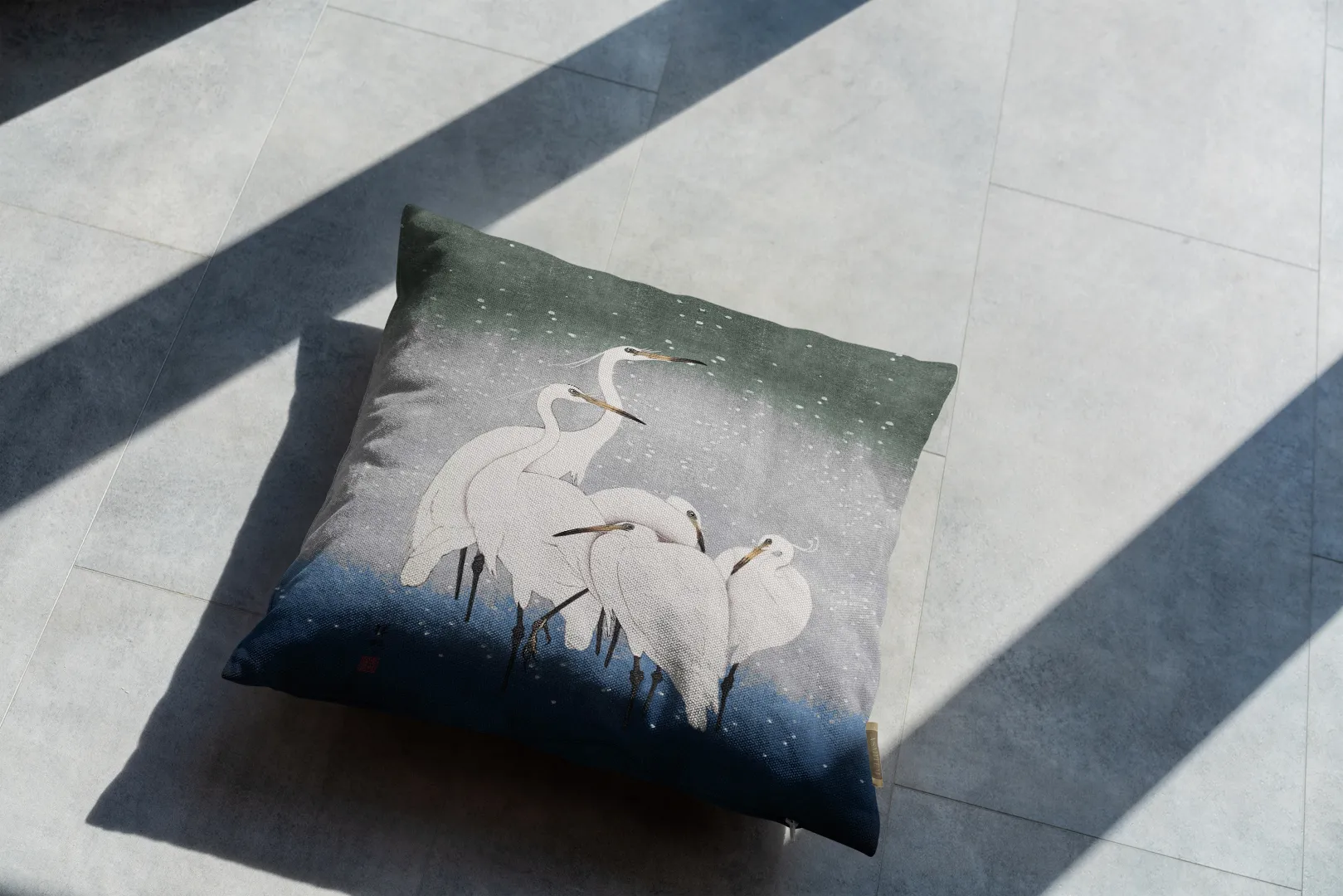 Poduszka - Białe żurawie - obrazek 3