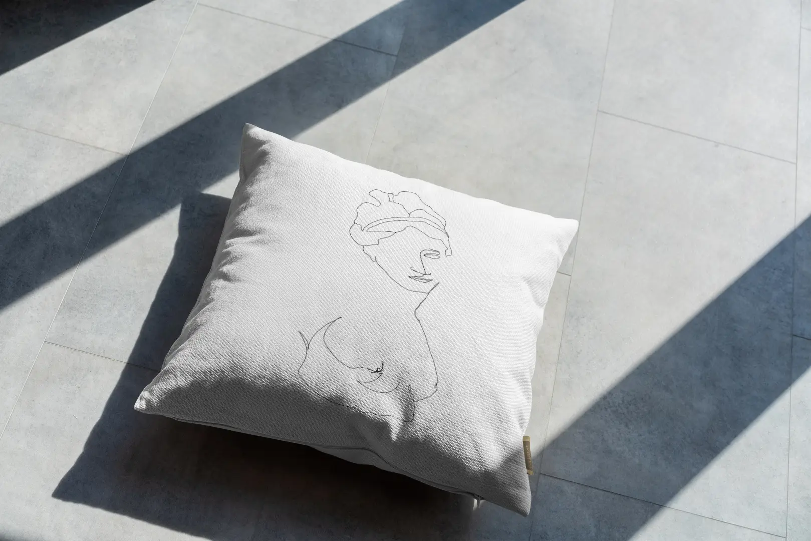 Poduszka - Wenus - obrazek 3