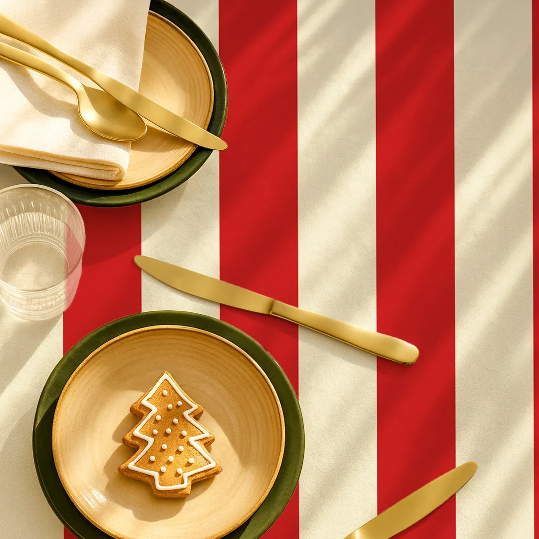 Obrus świąteczny klasyczne czerwone pasy 35x45 cm