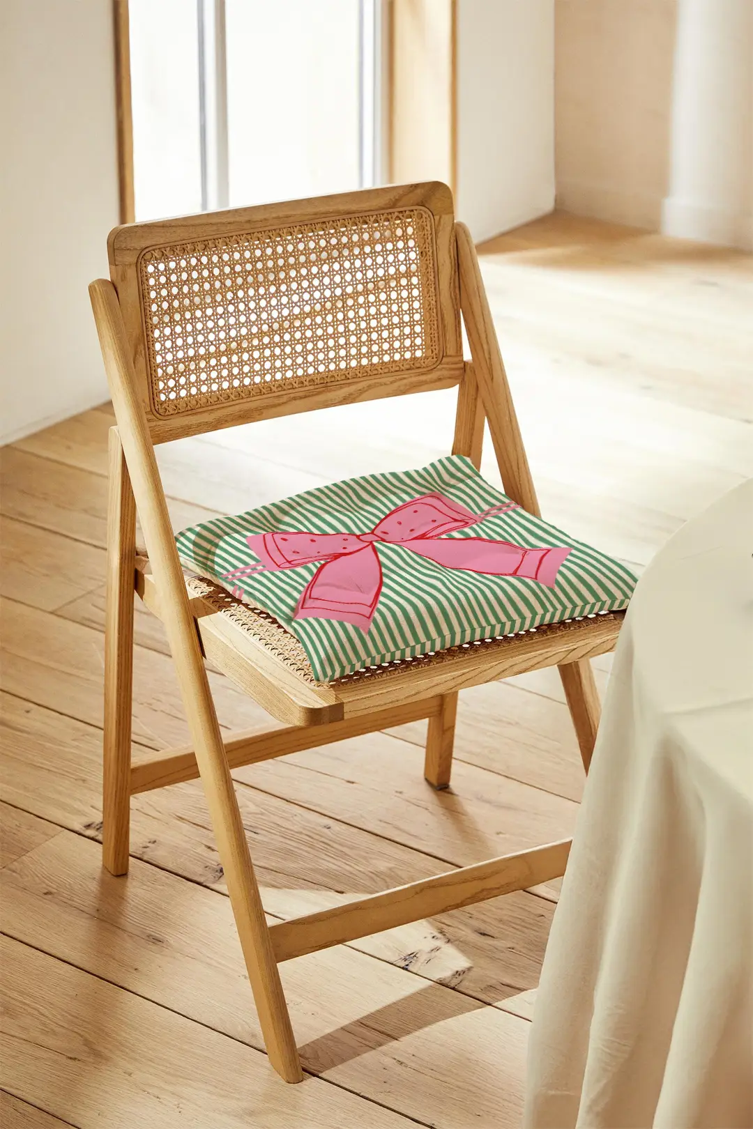 Poduszka świąteczna na krzesło Kokardka zielone paski 40x40 cm