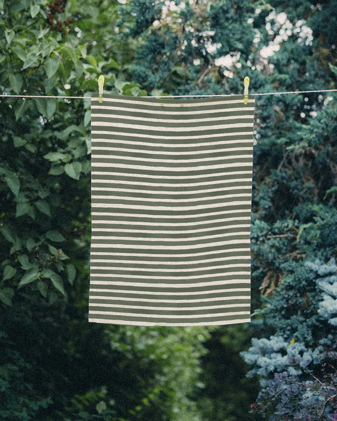 Ręcznik kuchenny - ciemnozielone paski - obrazek 2