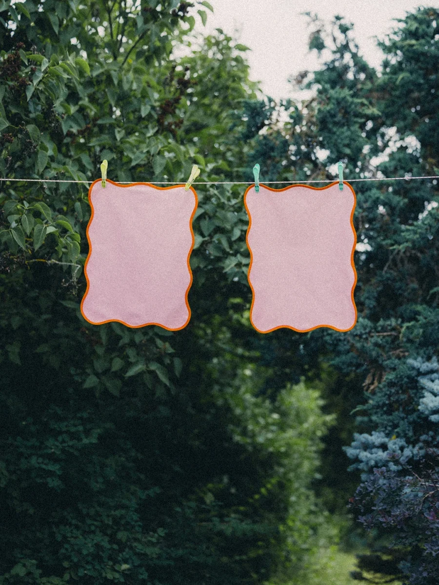 13. R&oacute;żowe podkładki - falowane krawędzie_produkt