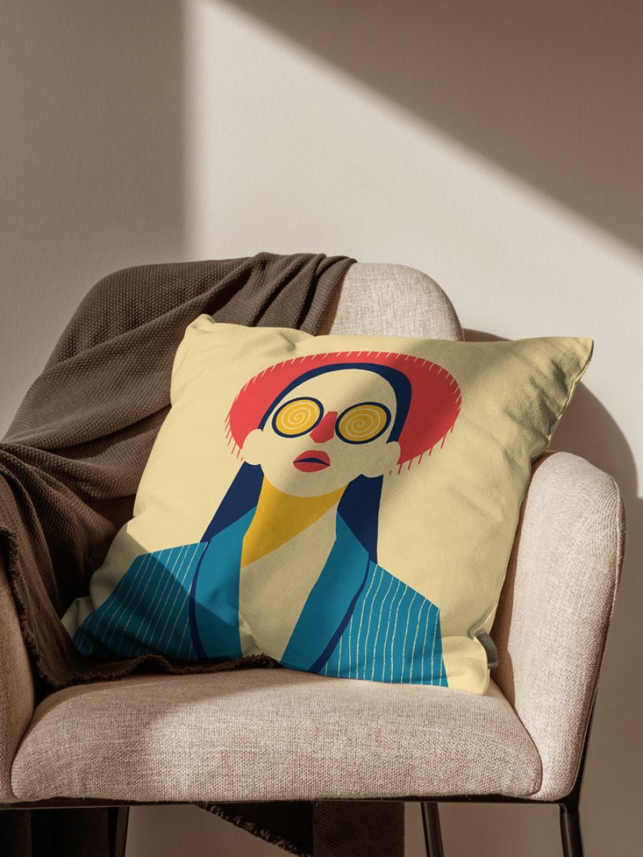 33.1-Monika-Gregulska---glasses---front.jpg-poduszka-dekoracyjna-50x50-we-wnętrzu--beżowy-fotel-i-ściana.jpgresized
